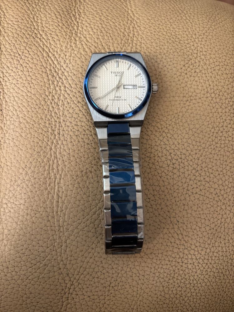 Tissot часовник нов