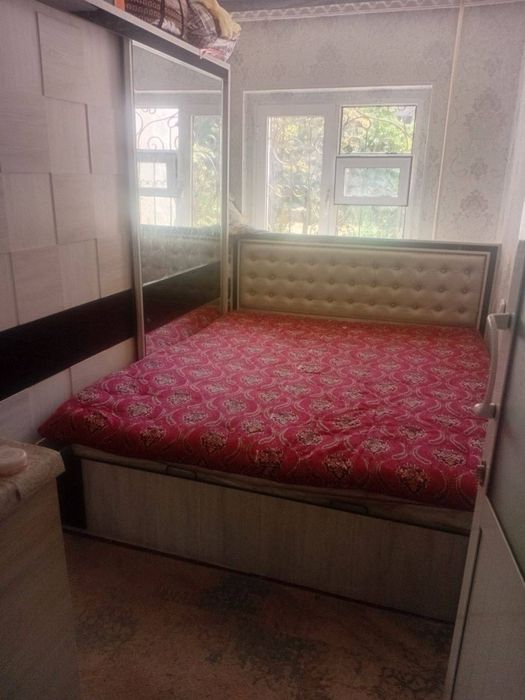 Продается алгоритм 30-квартал. 2 ком. 2 балкон улучшенко Своя