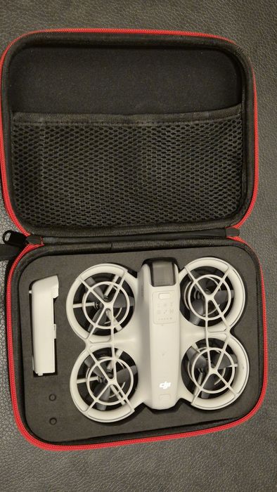 DJI NEO Fly More Combo