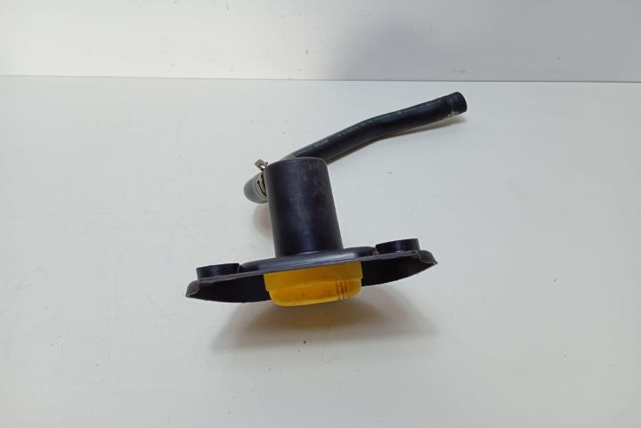 Gat umplere  ulei motor 8200795333 Fiat Talento  seria