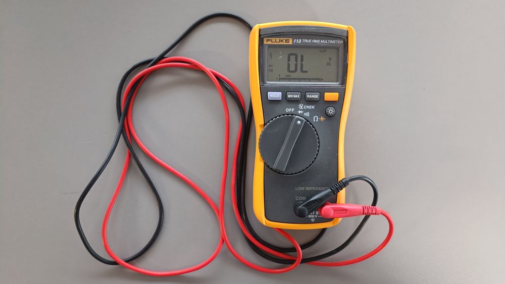 Multimetru digital Fluke 113