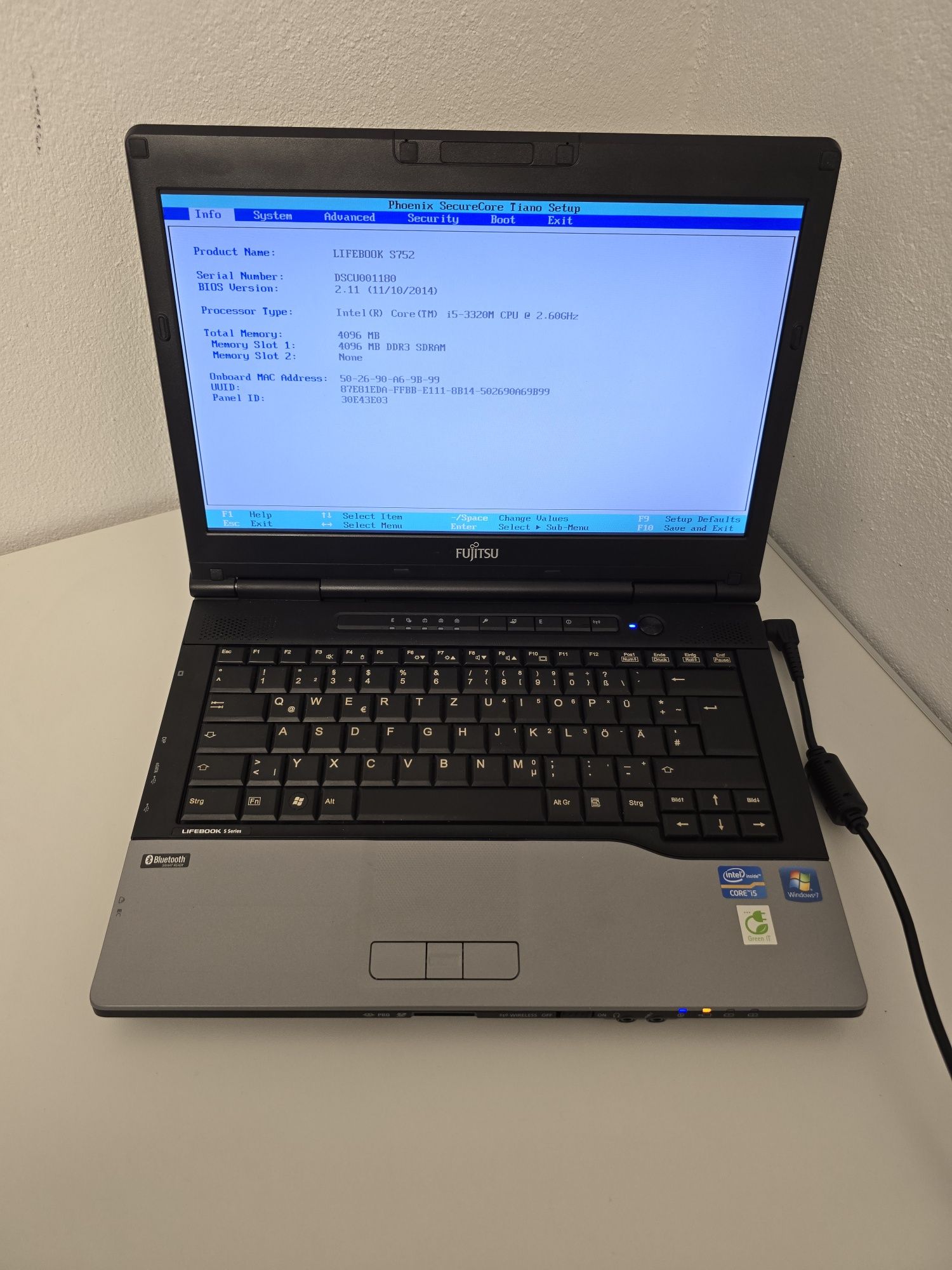 Laptop Fujitsu S752