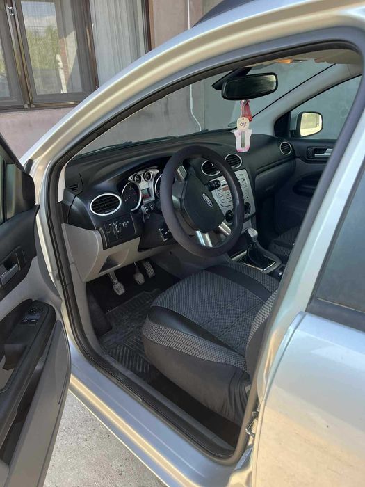 Vand Ford Focus2 fara erori in bord sau alte probleme ascunse