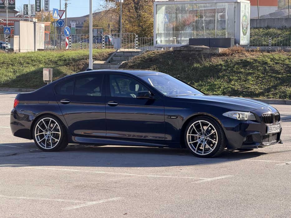 BMW F10 530D Задно. Задно завиване.