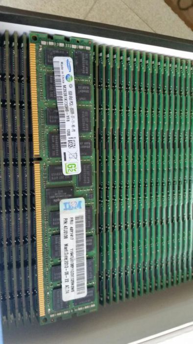 DDR3 de server- ECC de 8 și 4 GB