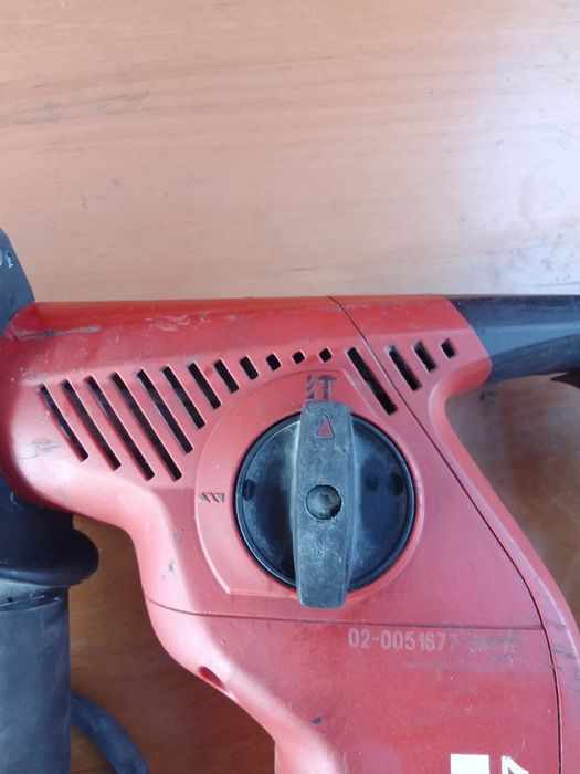 Професионални акумулаторни машини Хилти, Макита, Hilti, Makita