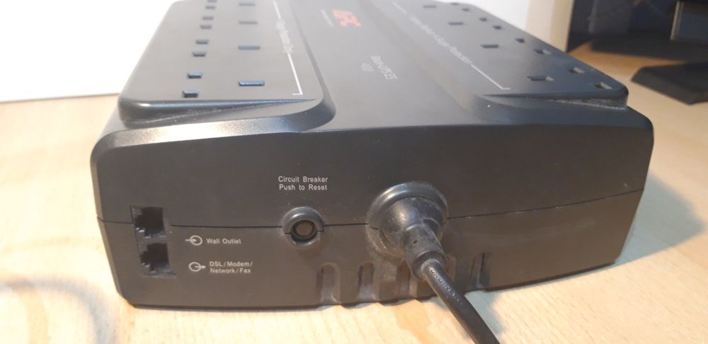 Sursa neintreruptibila APC Back-UPS ES 400