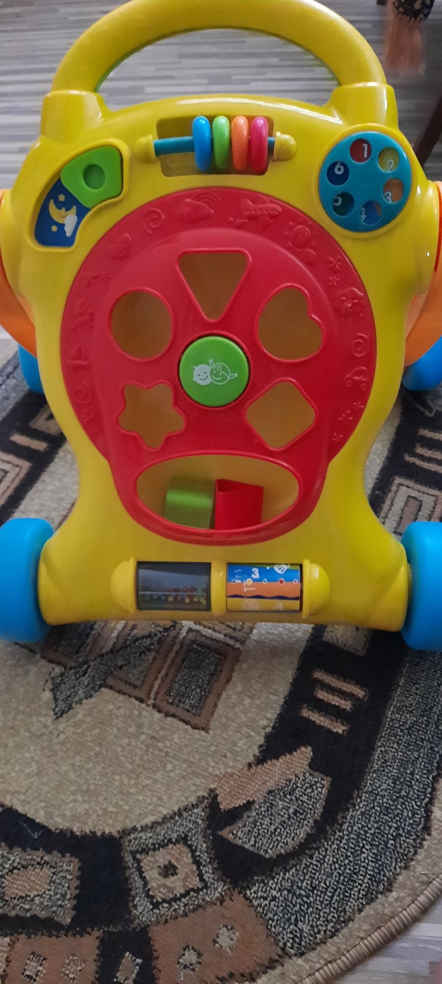 Vând tractor cu remorcă și cupă, iepuraș, premergător,avion