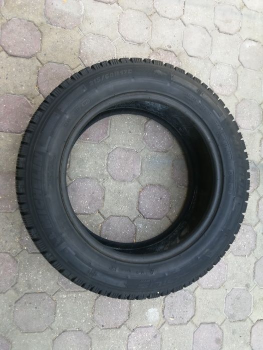 1 бусова зимна гума R17C 215/60 Michelin 109/107T M+S 8PR 96лв. С ДДС