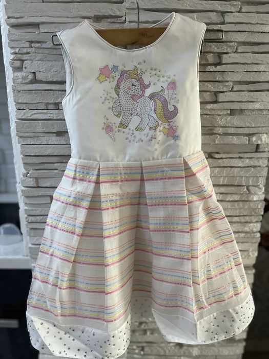 Детска рокля с еднорог