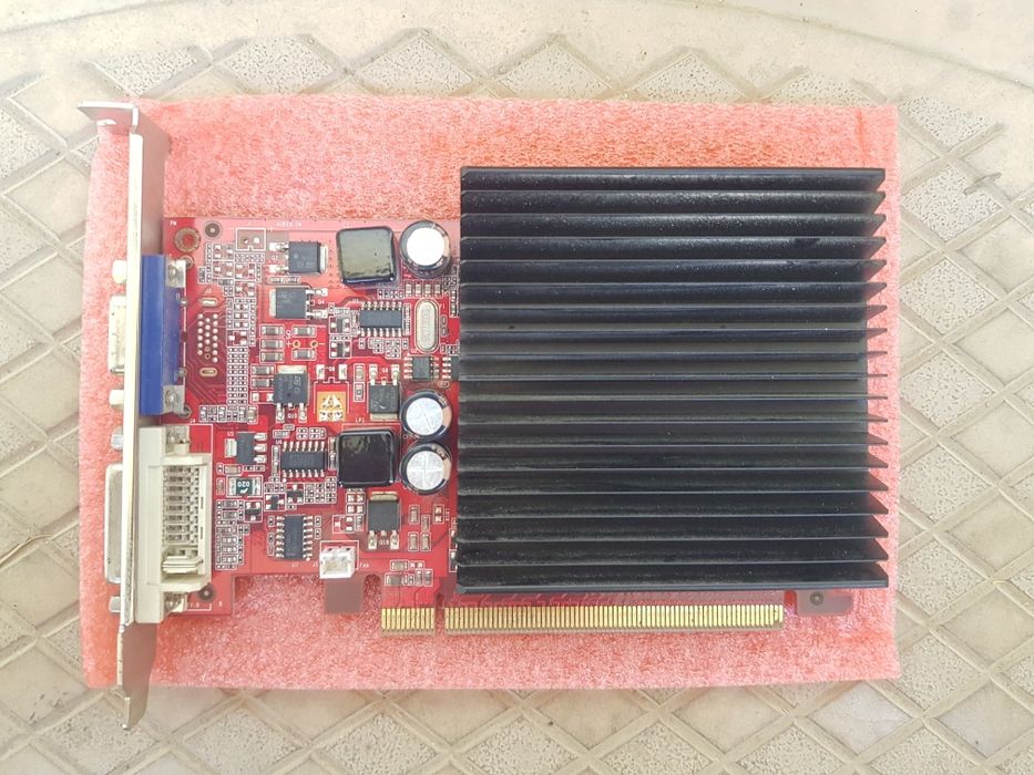 GeForce 9500GT 1GB sotiladi