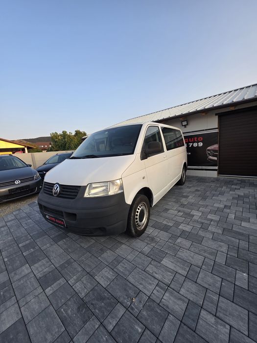 Vw t5 Transporter Caravele an 2009 motor 1,9 D 9 locuri Posib. rate