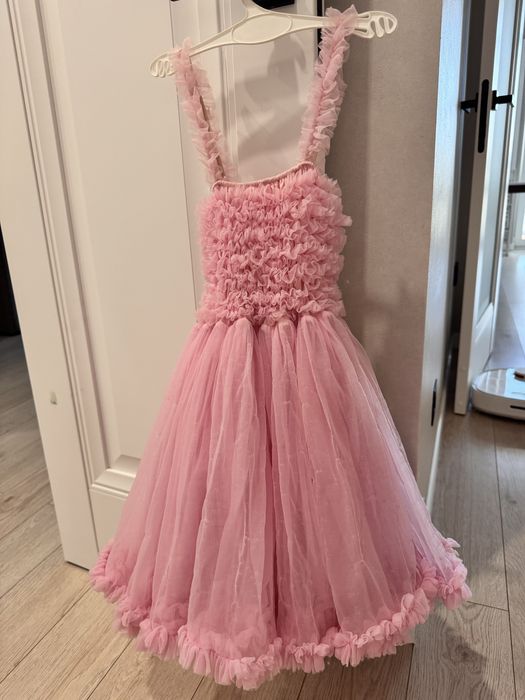 Платье на девочку очень пышное