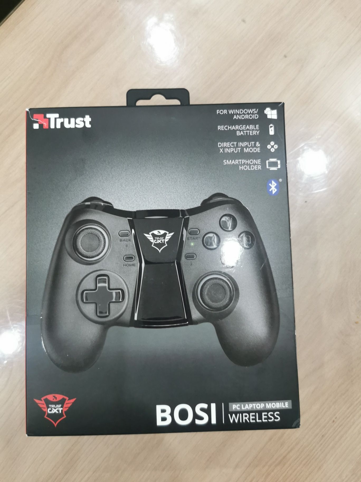 GAME контролер Trust gxt 590 Bosi GAMEPAD