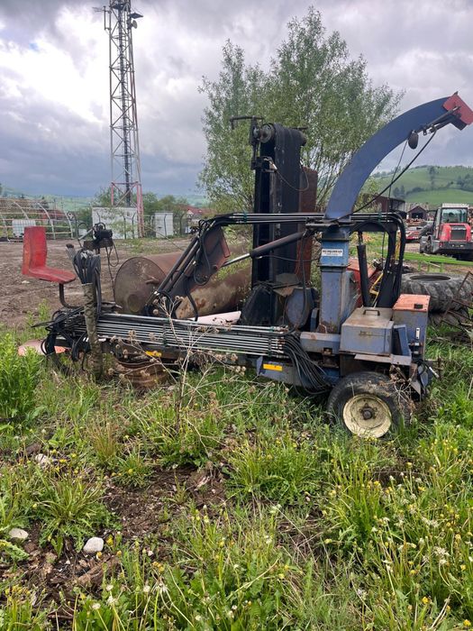 Tocator lemn bustean resturi lemn