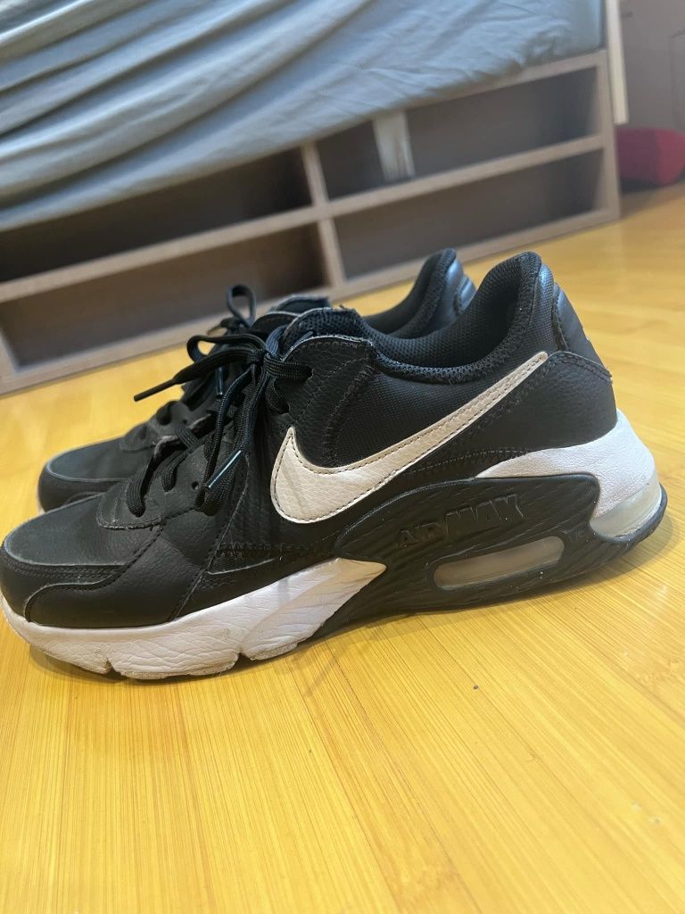 Nike Air Max Excee 40