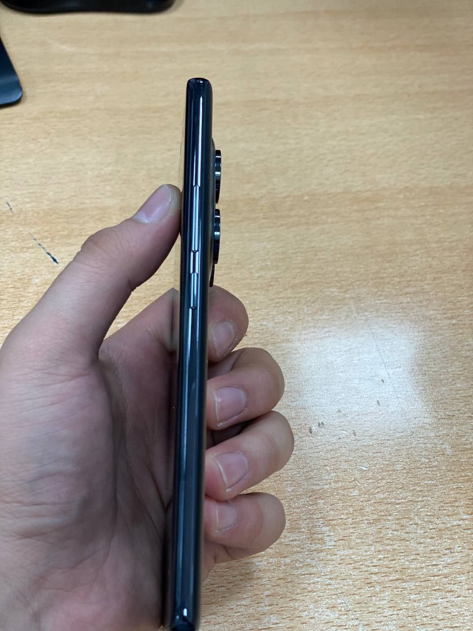 Redmi 14 Pro 12/512 gb
Holati- Yengi (1 oy buldi olinganiga)
Korobka/D