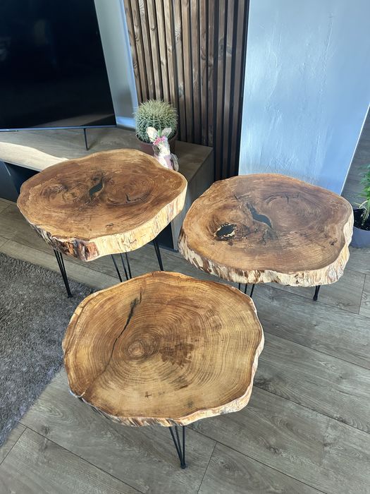 Уникална дизайнерска холна маса от дърво и метал.