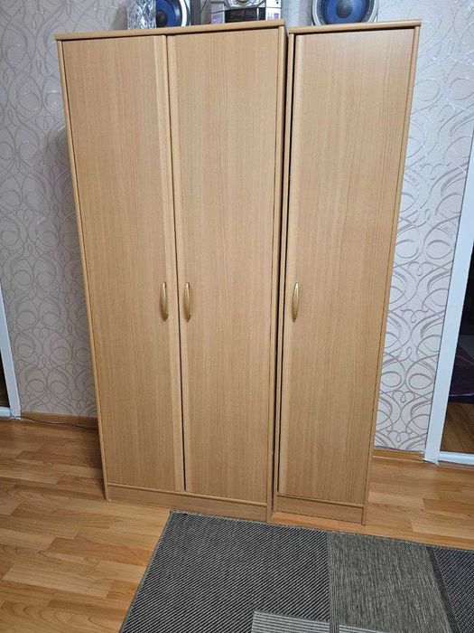 Шкаф для одежды с полками