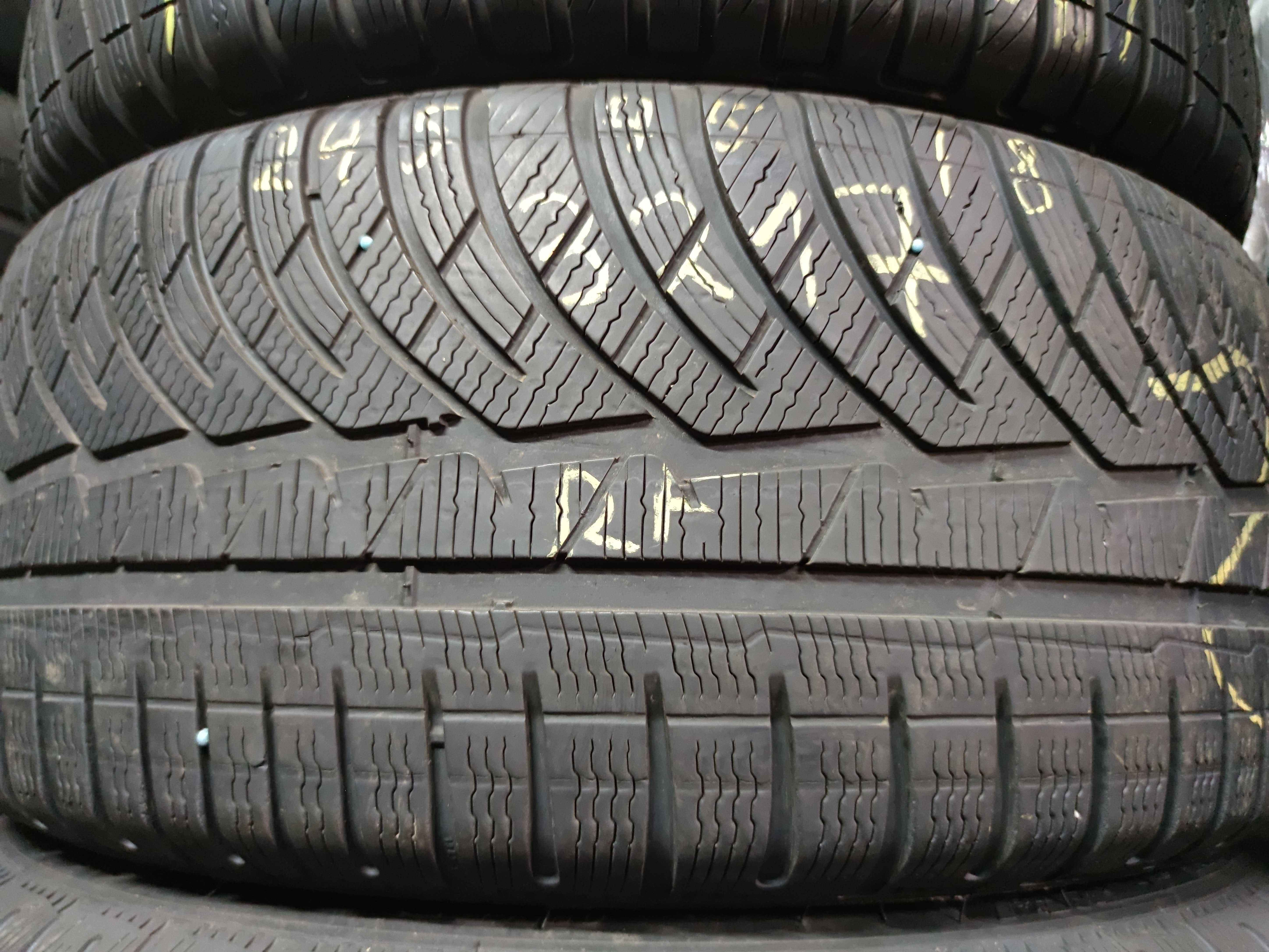 4бр Зимни гуми 245 45 18 - Michelin Runflat