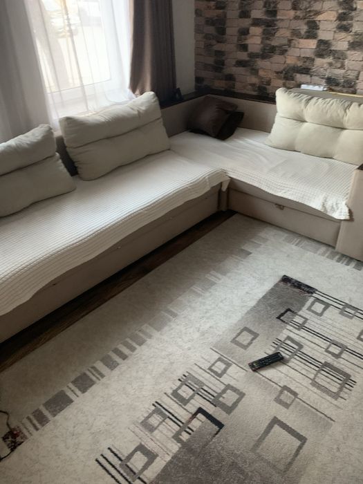 Диван угловой в хорошем состоянии