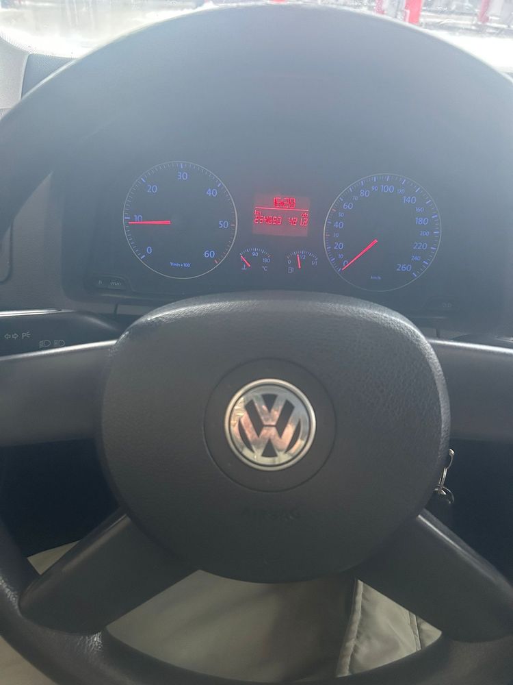 Volkswagen golf 5