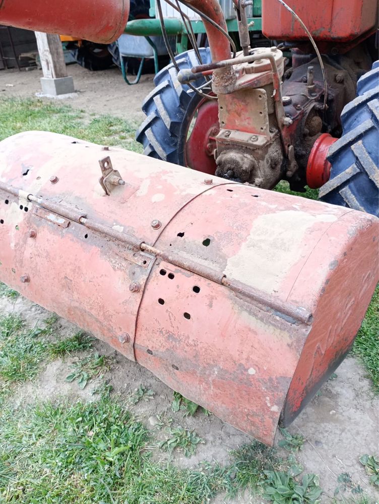 Vând motocultor cu motor LOMBARDINI