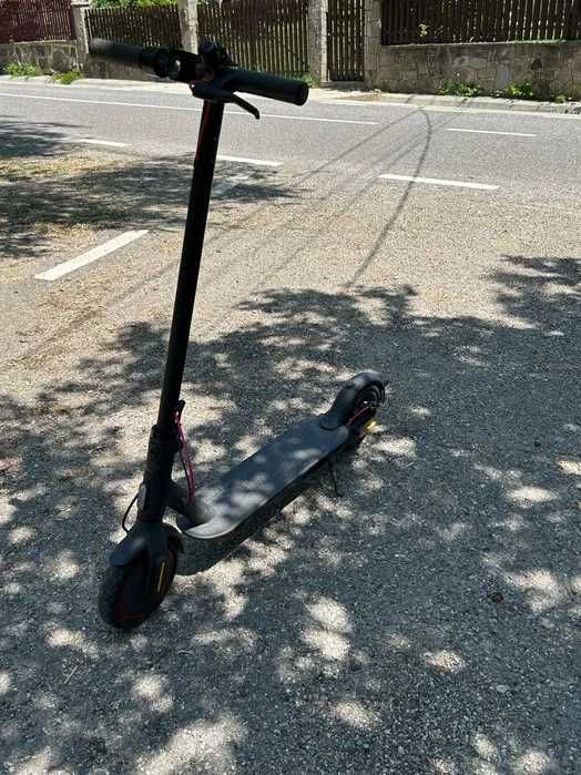 Trotineta electrica Xiaomi Mi Pro 2