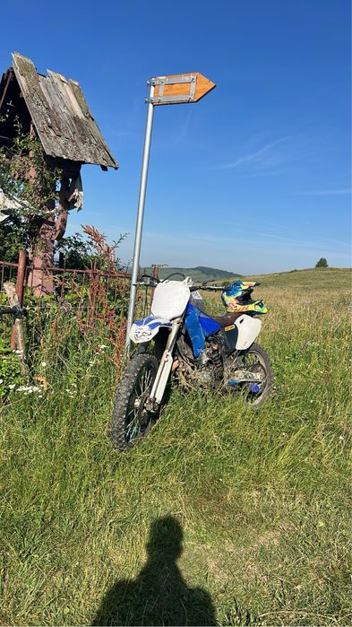 Vând Yamaha yzf