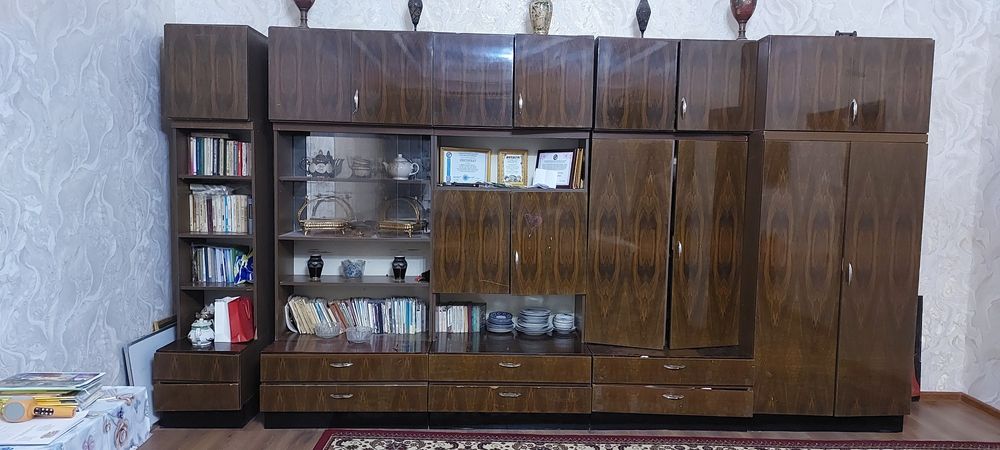 Продаётся стенка