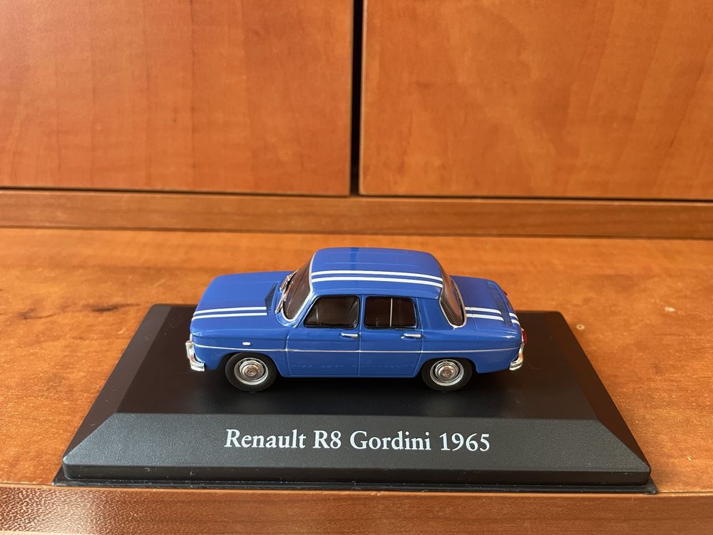 Machetă metalică Renault 8 Gordini albastru (1965) Atlas scara 1/43