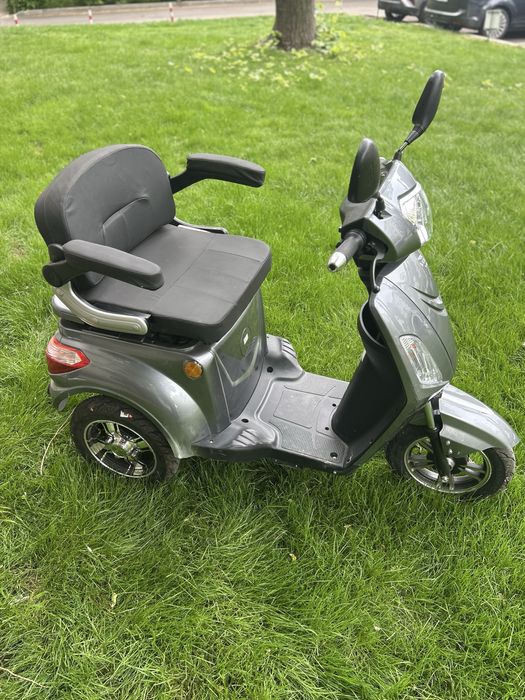 Triciclu electric VM4 fara permis ,scuter, autonomie 50 km