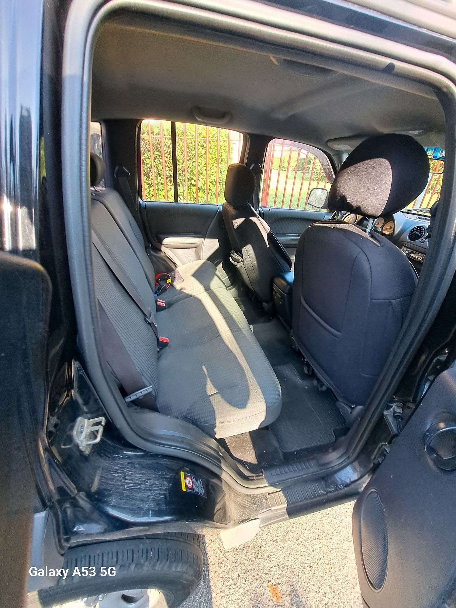 Vind jeep cherokee kj