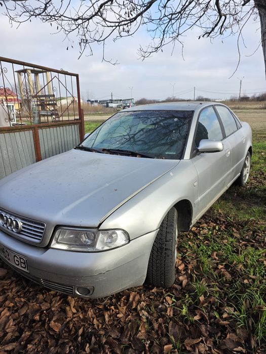Vând Audi a4 an 2000