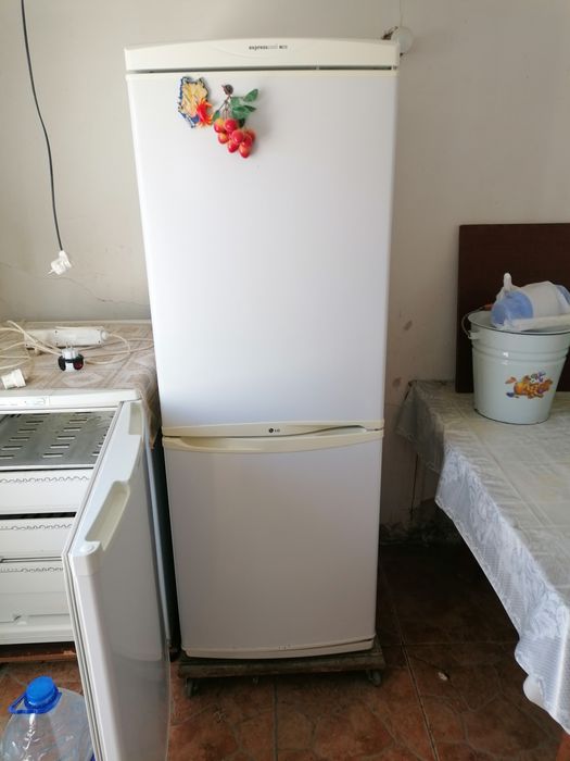 Холодильник LG б.у в хорошем состоянии