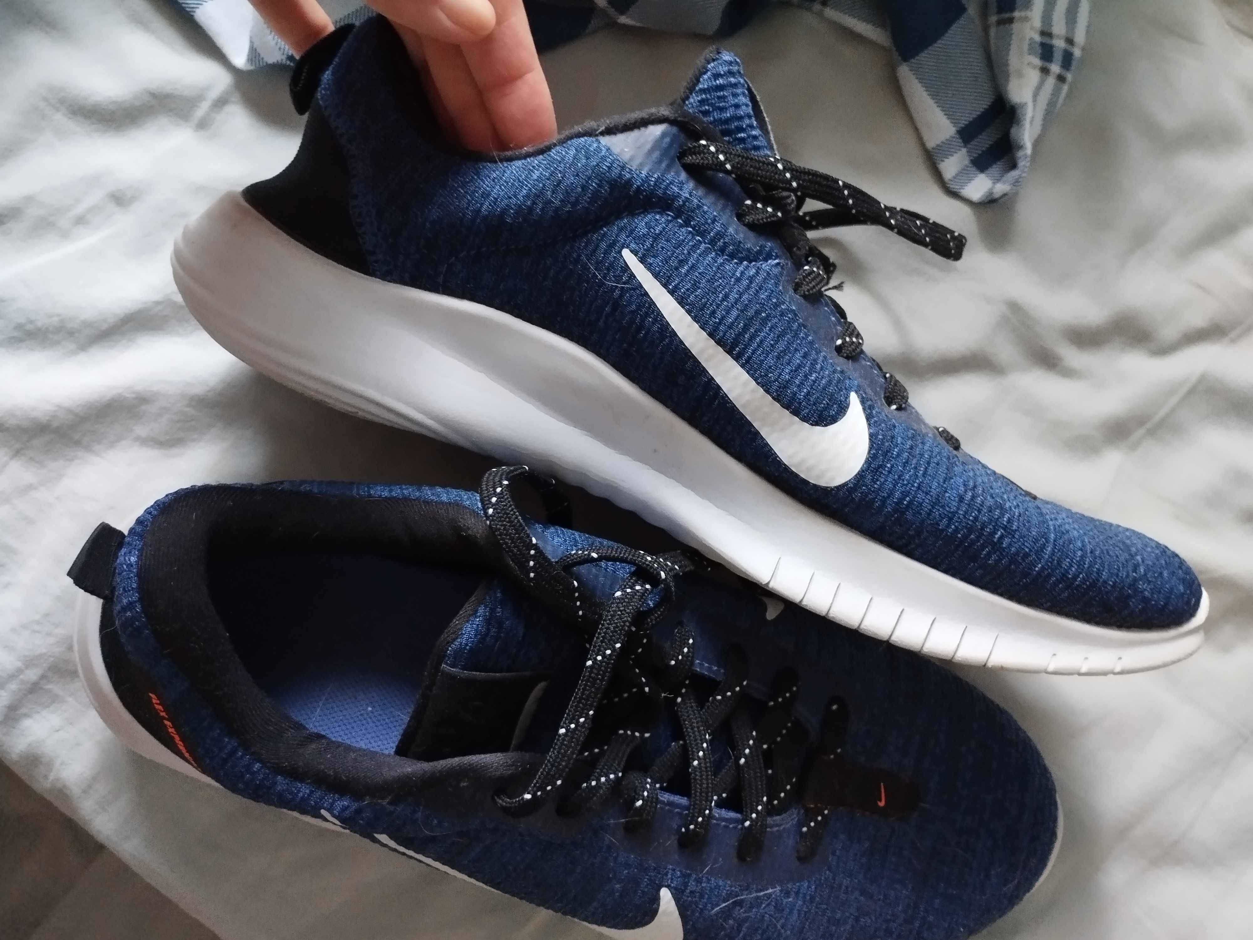 Мъжки маратонки nike 42 номер