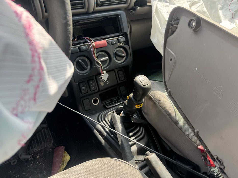 Dezmembrari Dezmembrez Piese piesa Dez Land Rover Freelander 2.0diesel
