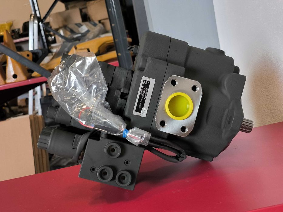 Pompă hidraulică Neuson 1903 – originală Nachi, cod PVD-0B-20BP-8G3