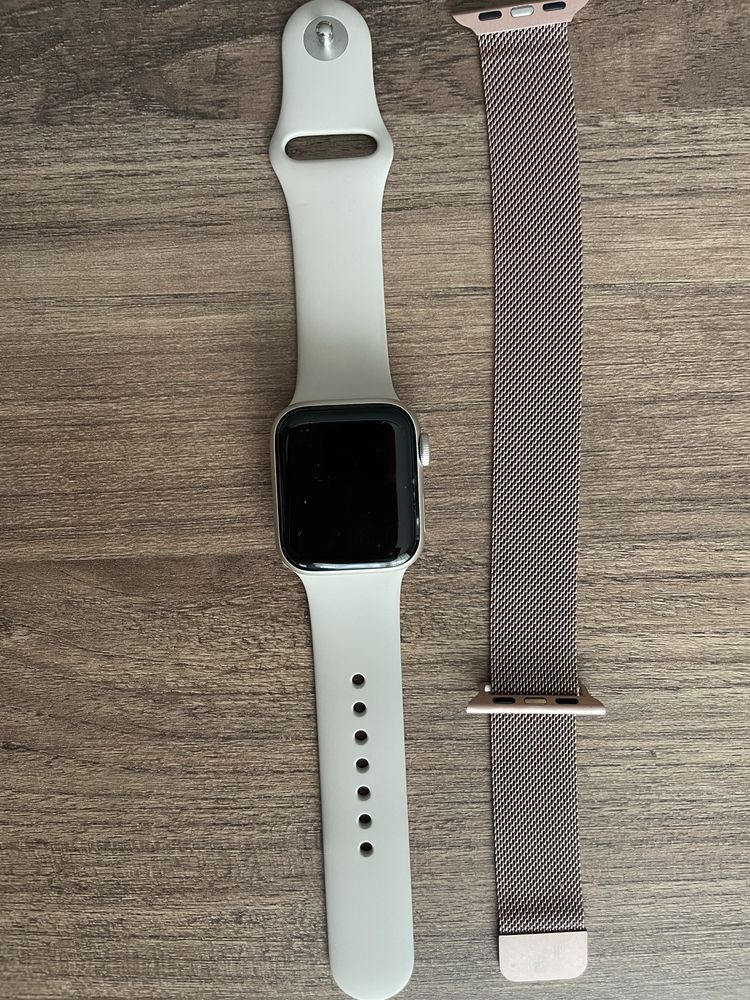 Apple Watch SE (2nd Gen) 40 mm