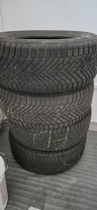 Cauciucuri iarnă Pirelli 255/55/18