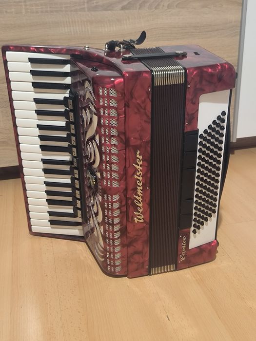 Акордеон Weltmeister
