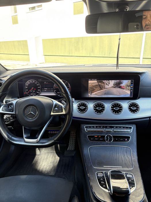 Mercedes-Benz E220d Coupé AMG Line