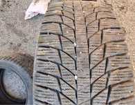 225/45R17  зимняя резина в хорошем состоянии