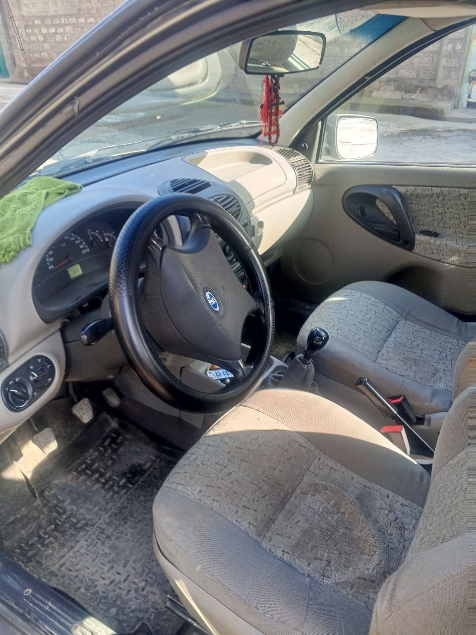 Lada Kalina 2008 yil.