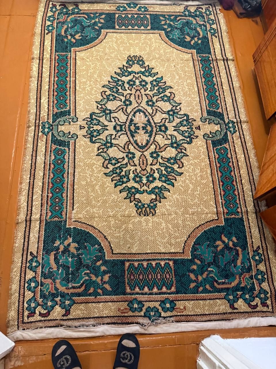 Продам ковер торг