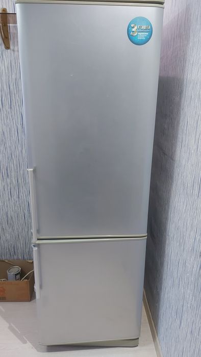 Продам холодильник LG