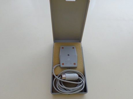 Microfon dinamic TESLA AMD 108 nou in cutie originala