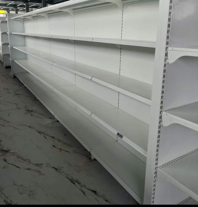 Vând rafturi de magazin mai multe