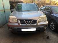 Far stanga/Far dreapta fata halogen Nissan X trail 2003