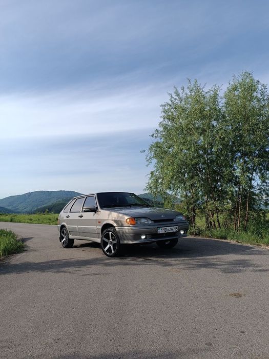 Продам отличный ваз 2114